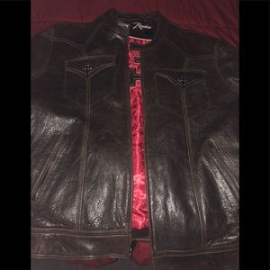 Distressed Chocolate Brown Requien